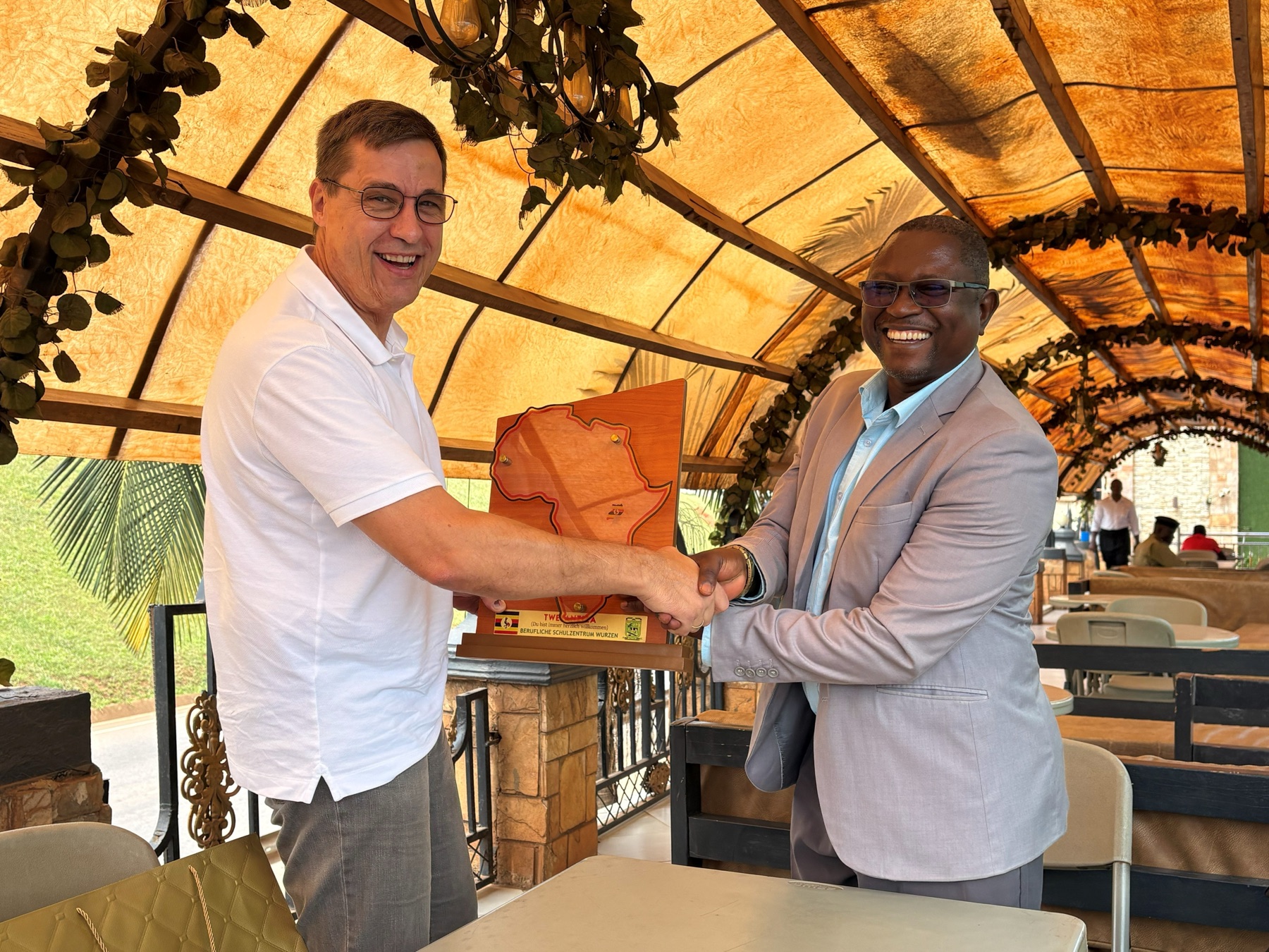 BAC Principal Gelvan Kisolo Lule and BSZ Wurzen Headmaster Gunnar Dübener